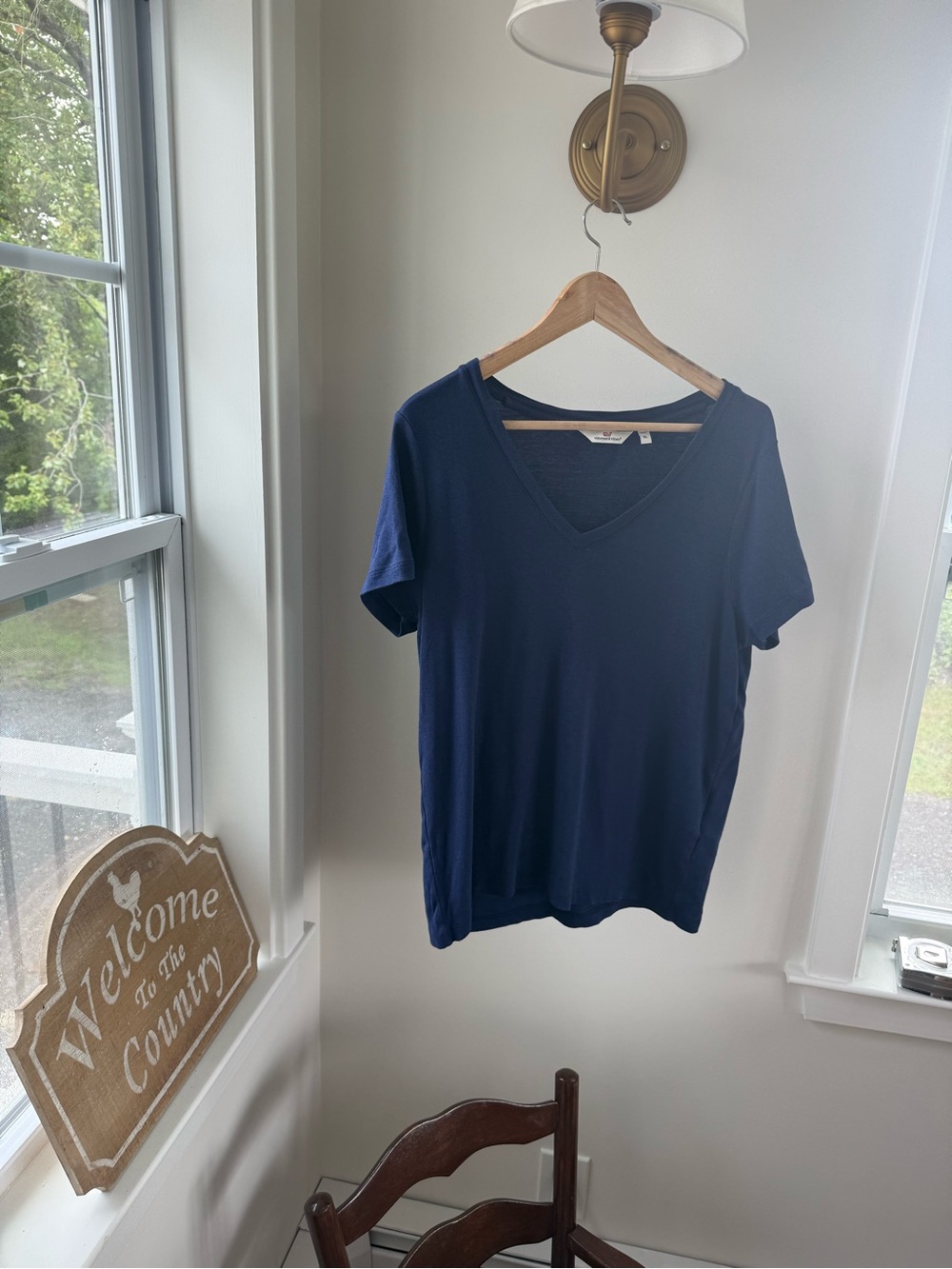 Women’s Vineyard Vines Navy V-Neck Short Sleeve Tee XL
